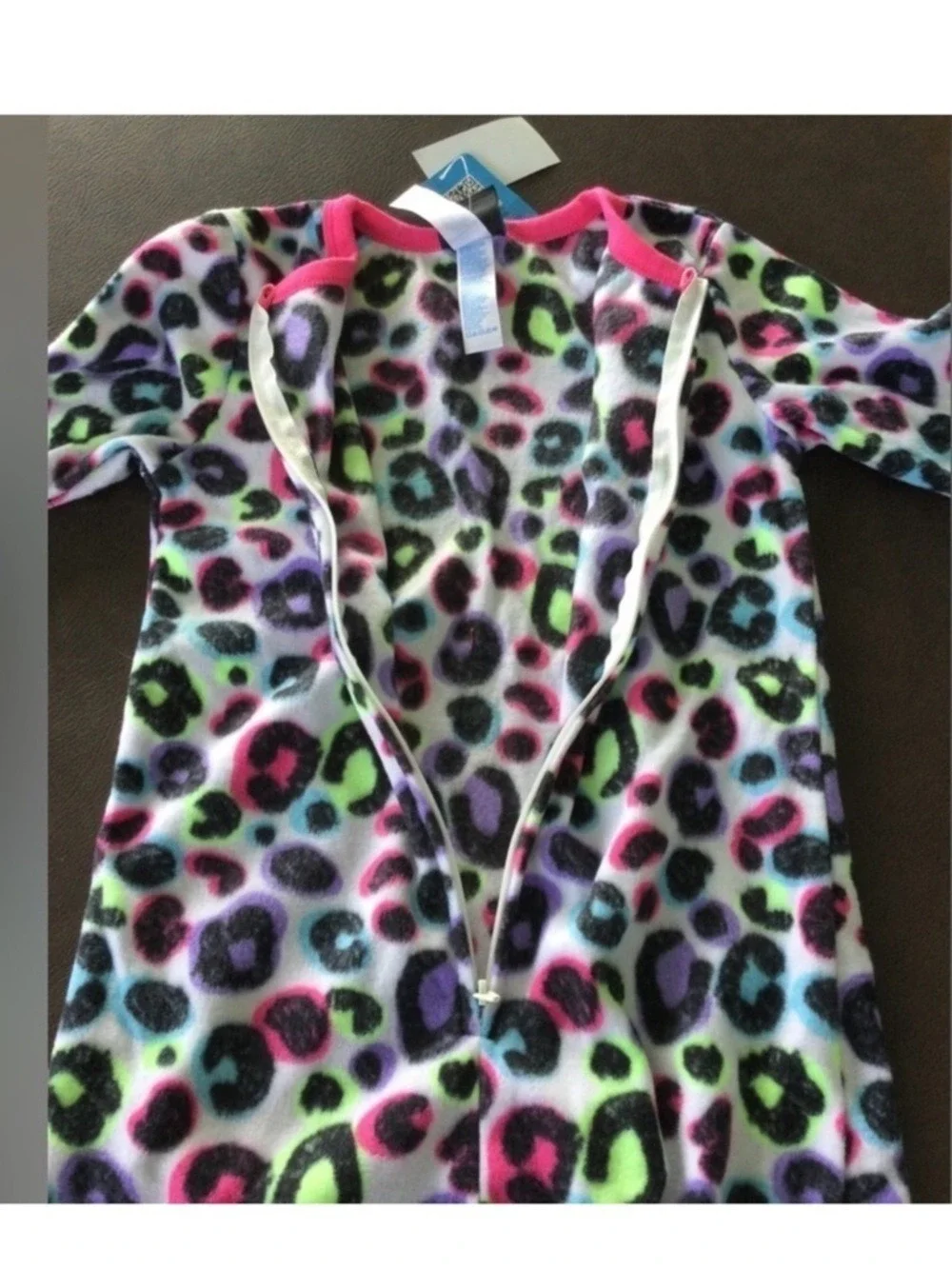 Jellyfish kids one piece pajama Girls XS size 4-5 white leopard animal print